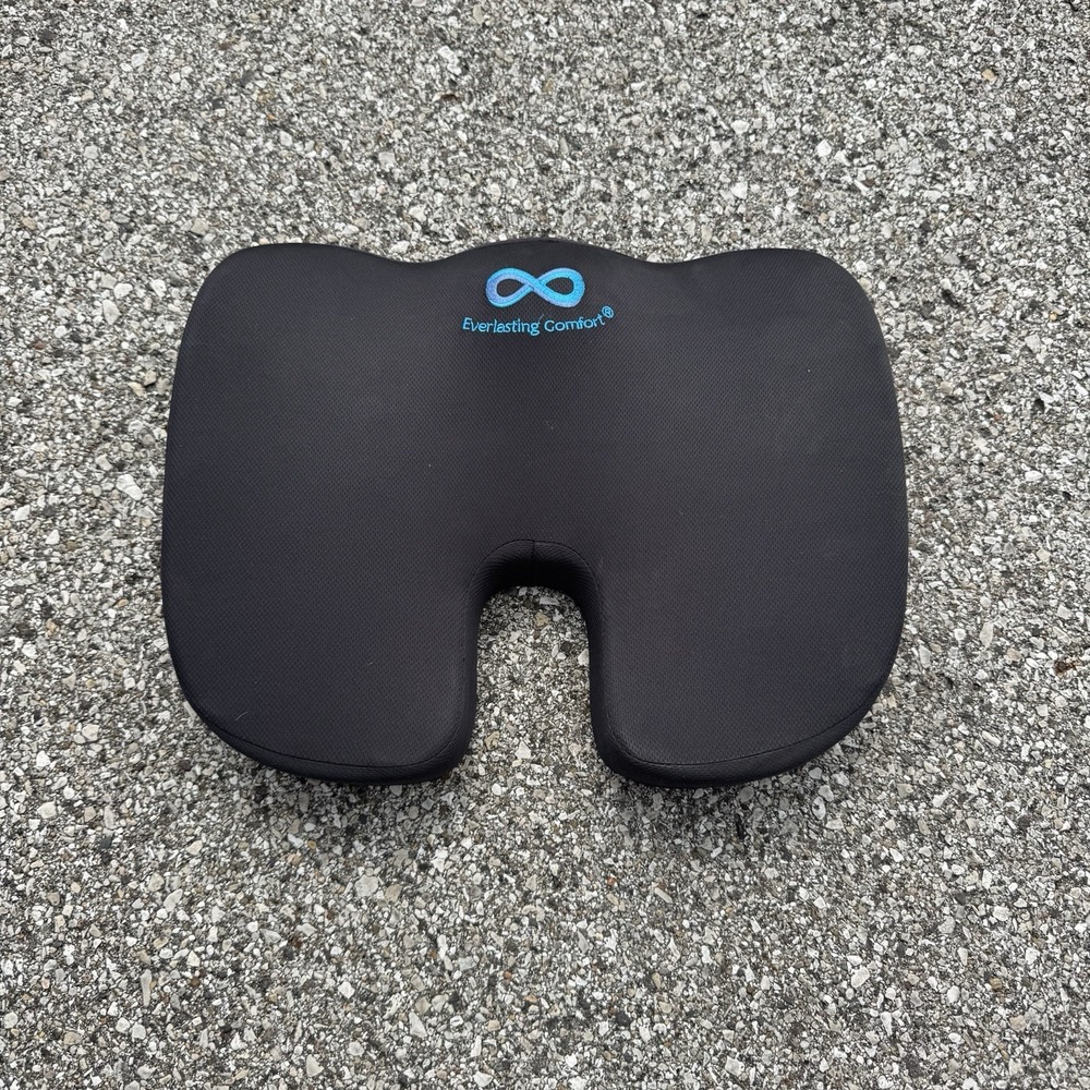 Everlasting Comfort Memory Foam Ergonomic Seat Cushion, Machine Washable, Black